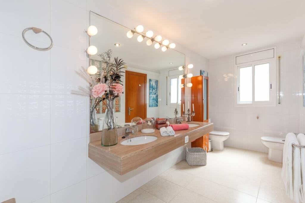 Villa Wine Experience Cambrils - Wine, Art & Games Экстерьер фото