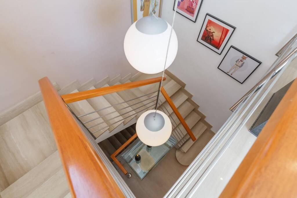 Villa Wine Experience Cambrils - Wine, Art & Games Экстерьер фото