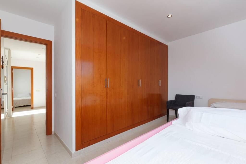 Villa Wine Experience Cambrils - Wine, Art & Games Экстерьер фото