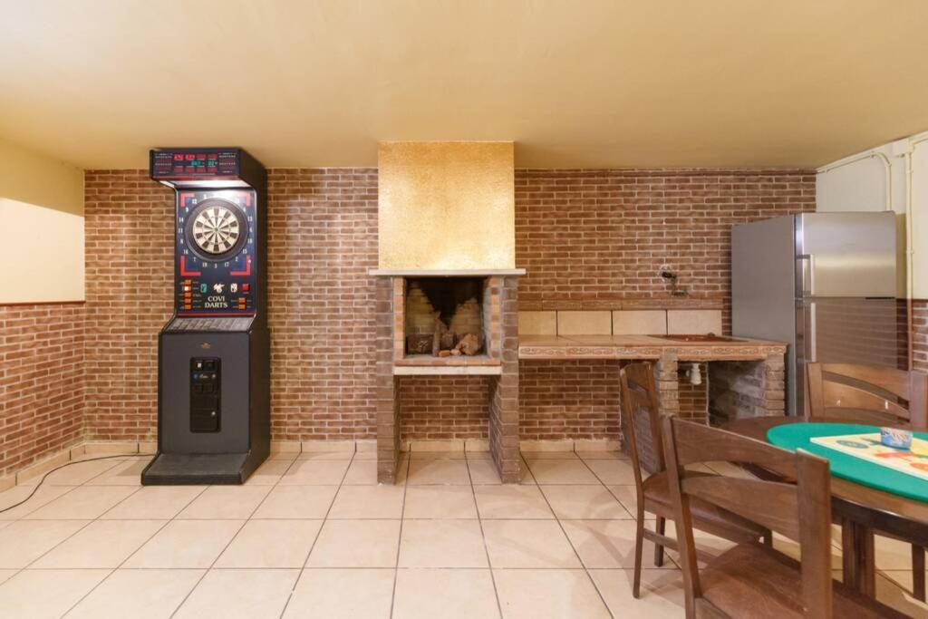 Villa Wine Experience Cambrils - Wine, Art & Games Экстерьер фото
